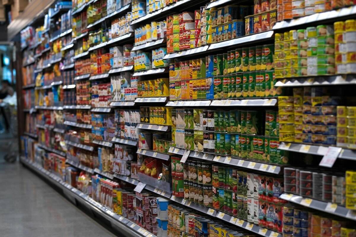 Food supermarket picture